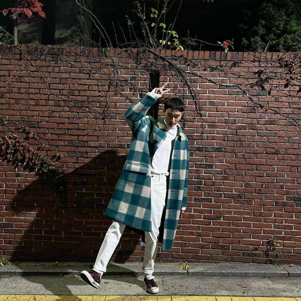 ootd Jin Ho Eun (instagram.com/jinhoeun_)