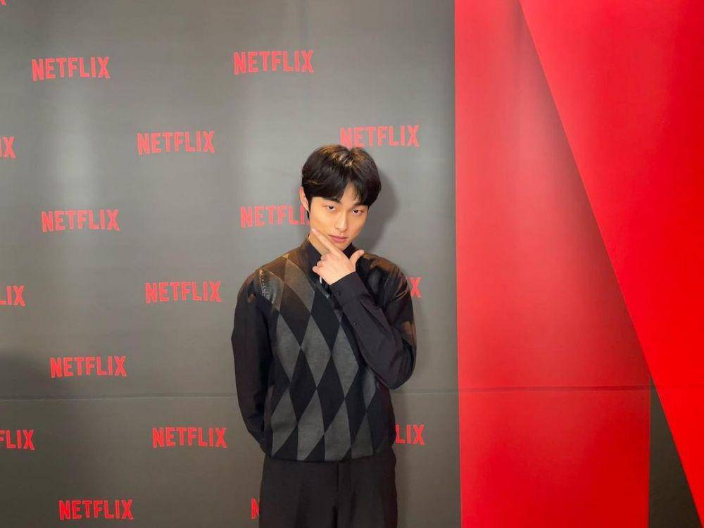 ootd Yoon Chan Young (instagram.com/yooncy1)