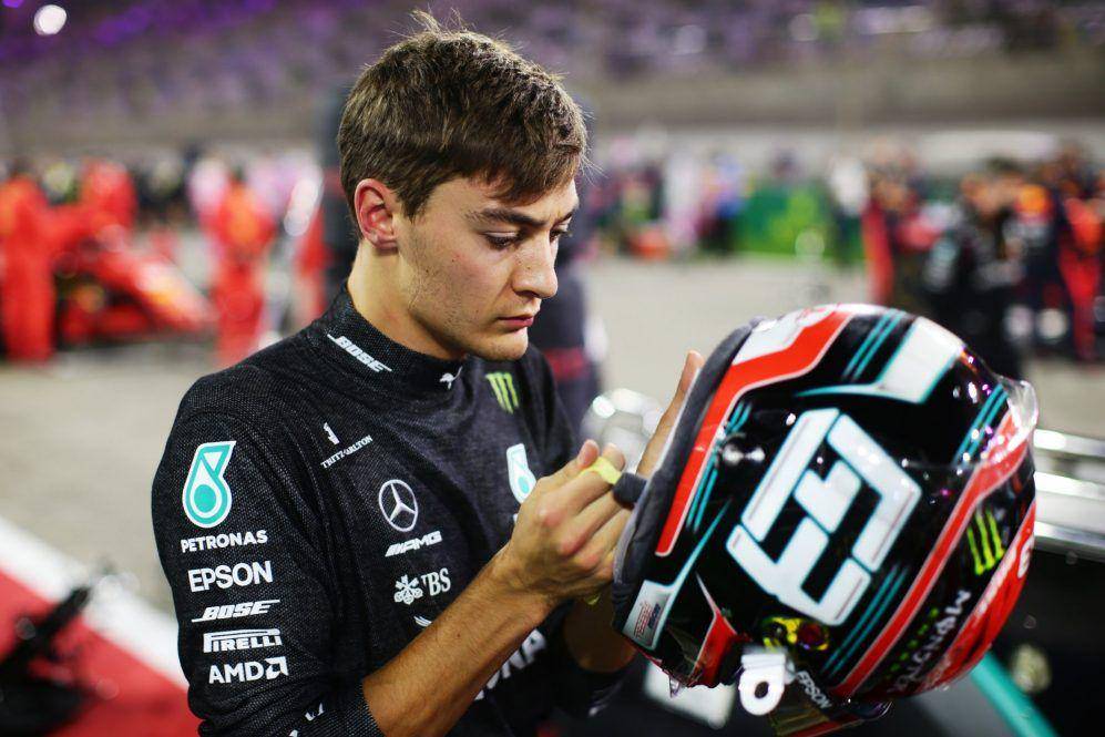 pembalap Mercedes George Russell (formula1.com)