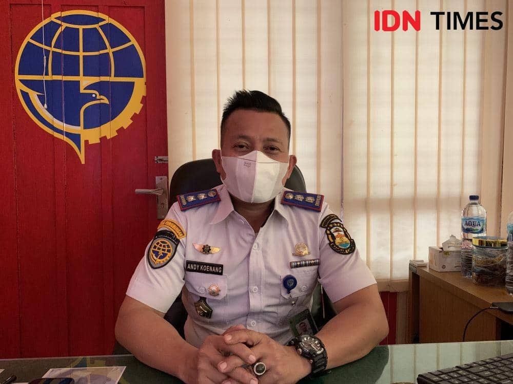 Kepala UPT KIR Dishub Bandar Lampung, Andy Koenang. (IDN Times/Rohmah Mustaurida).