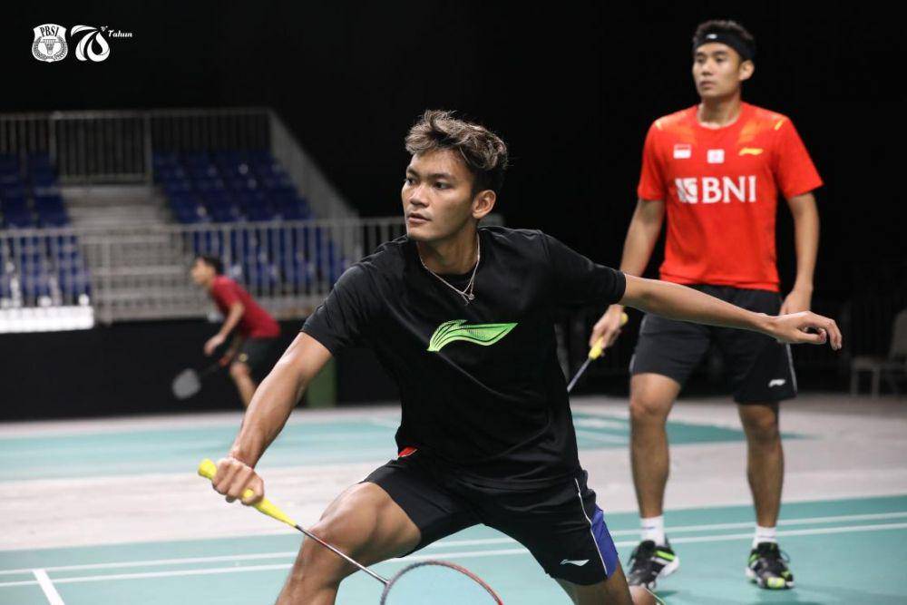 Muhammad Shohibul Fikri dan Bagas Maulana saat sesi latihan. (instagram.com/badminton.ina)