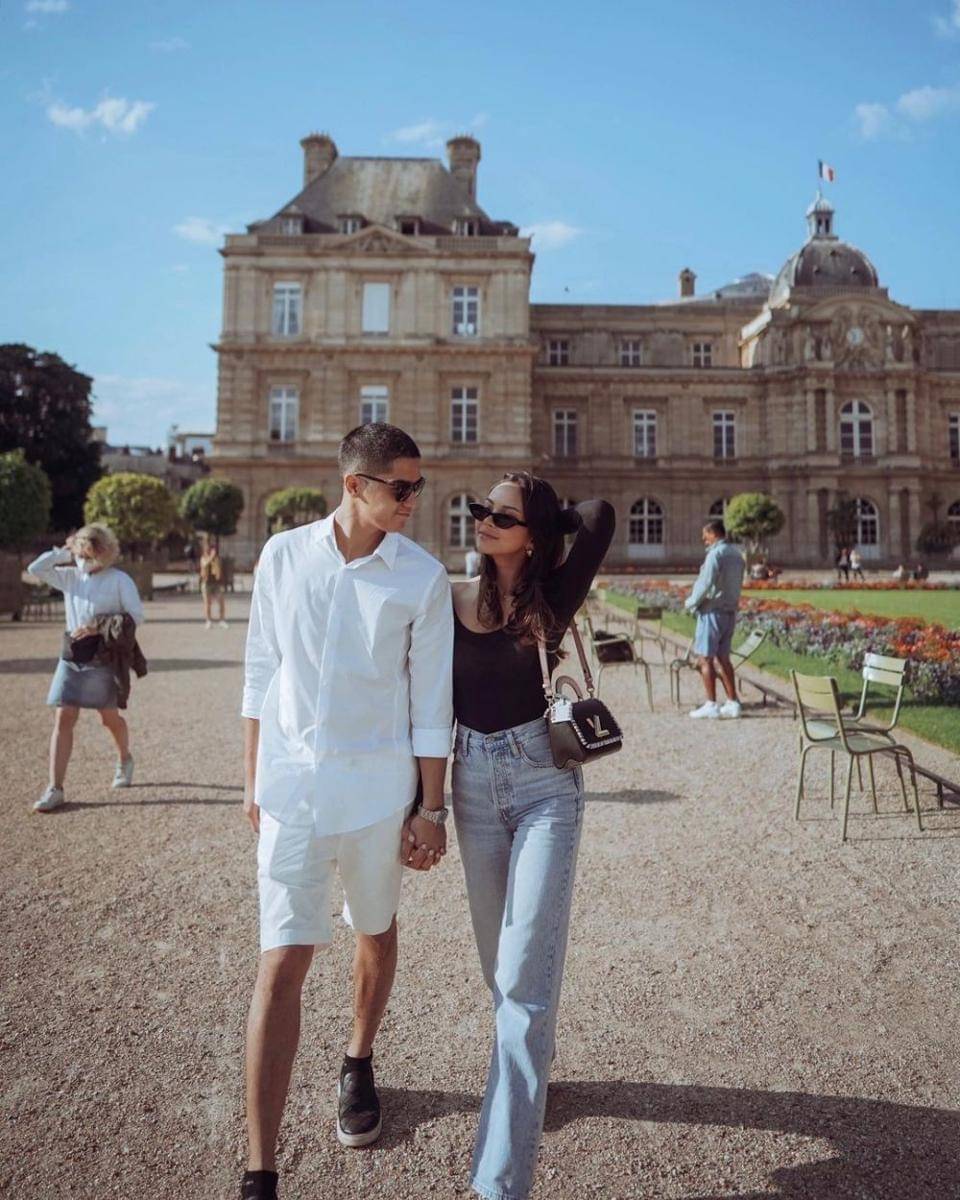 Gaya Couple Alyssa Daguise dan Al Ghazali. (instagram.com/alyssadaguise)