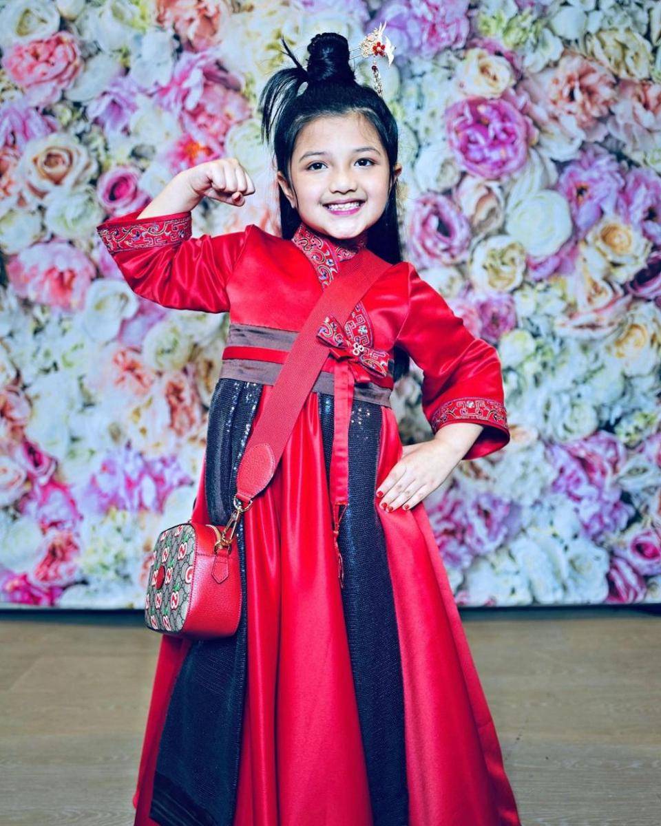 Arsy Hermansyah (instagram.com/ananghijau)