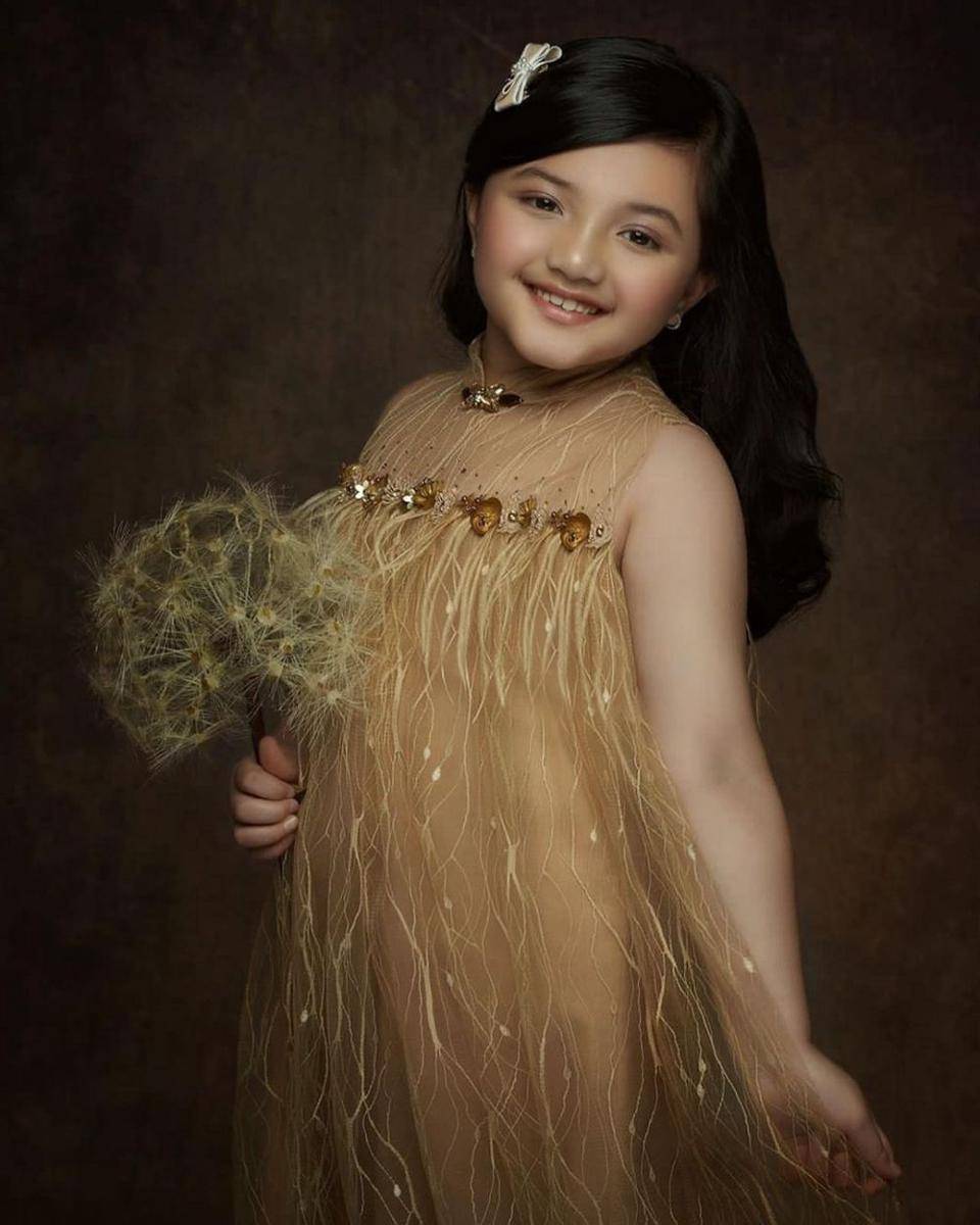 Arsy Hermansyah (instagram.com/queenarsy)