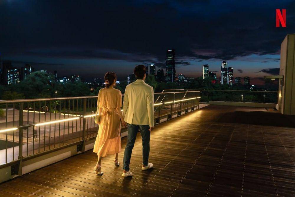 cuplikan penampilan Seohyun dan Lee Jun Young bintangi film Love and Leashes (dok. Seed Film/Love and Leashes)