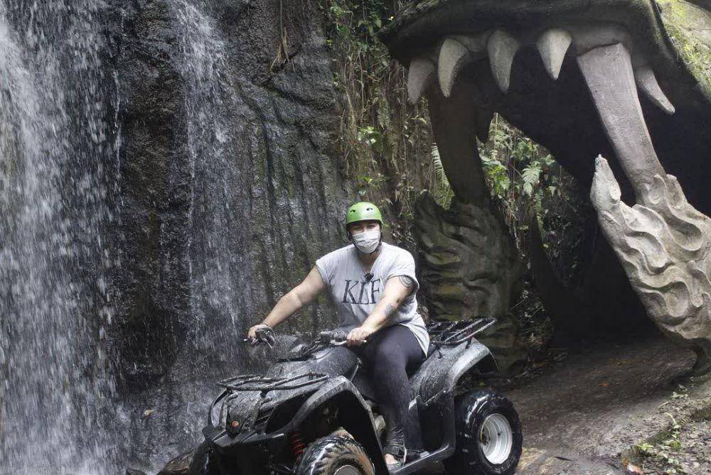 Ivan Gunawan bermain ATV di Bali. (instagram.com/atv_greenbaliadventure)
