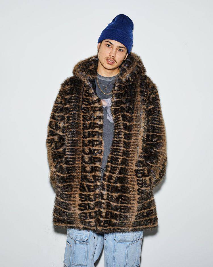 Supreme Spring/Summer 2022 (instagram.com/supremenewyork)