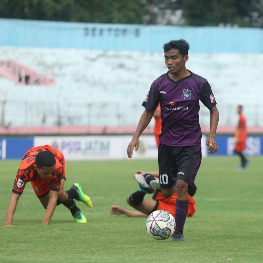 Salah satu momen pertandingan matchday ketiga Grup L babak 64 besar Putaran Nasional Liga 3 2021/22 antara Gasma Enrekang kontra Persidago Gorontalo di Stadion Gelora Delta Sidoarjo, 12 Februari 2022. (Instagram.com/gasma.enrekang)