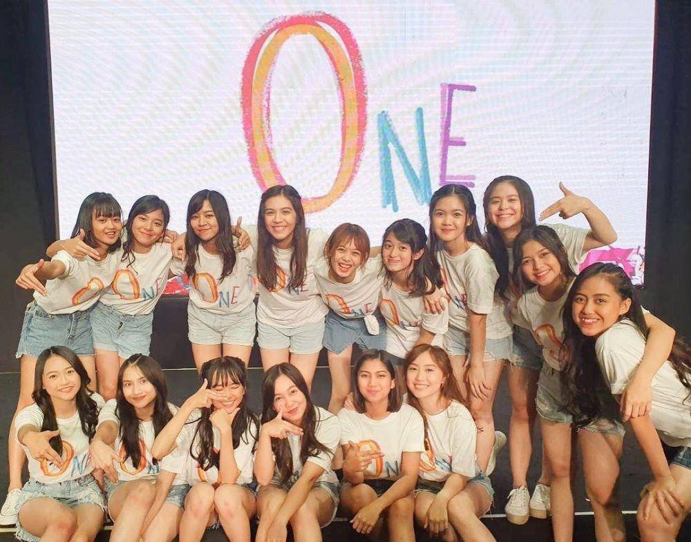 Member JKT48 (instagram.com/jkt48.zee)