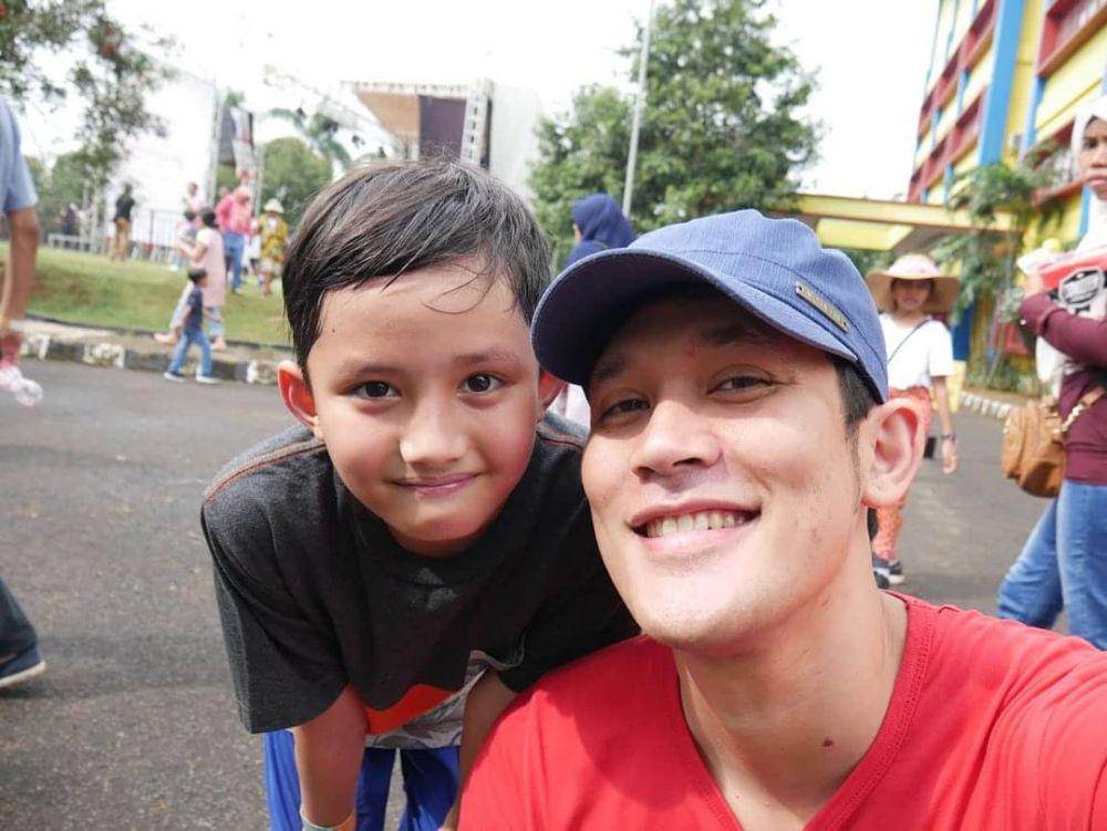 potret keluarga Rully Firmansyah (instagram.com/rully_fiss)