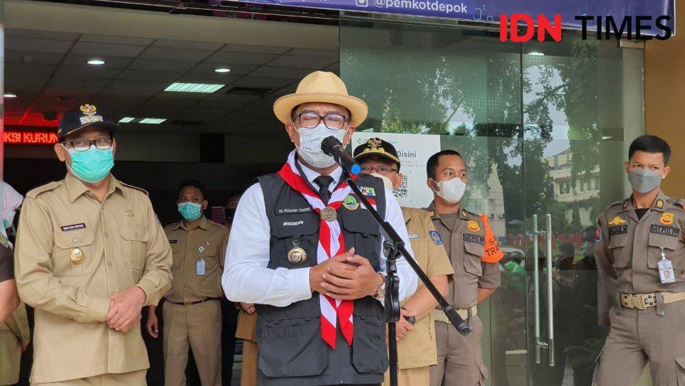 Gubernur Jawa Barat, Ridwan Kamil saat menyampaikan pembangunan underpass Dewi Sartika di gedung Perustakaan Pemerintah Kota Depok. (IDNTimes/Dicky)