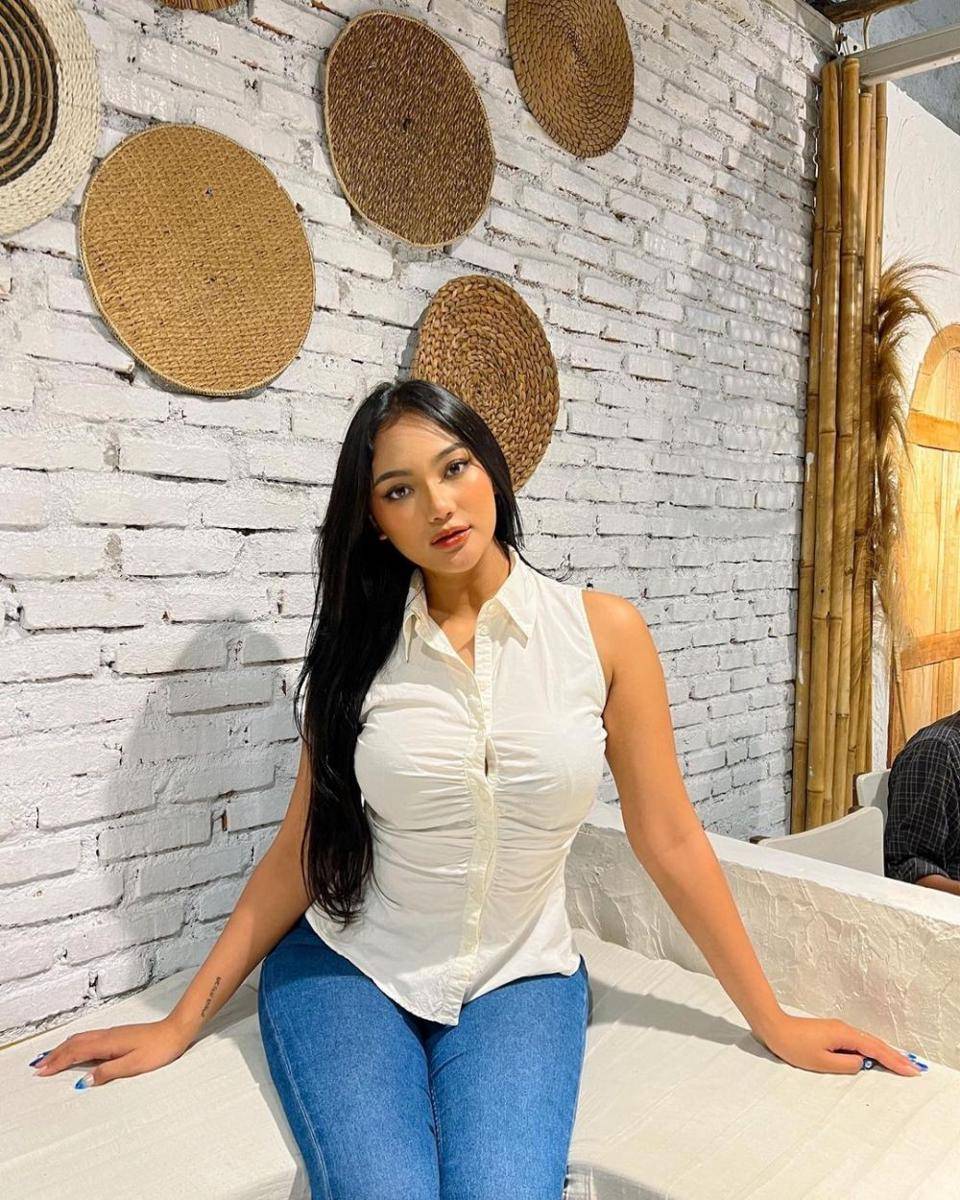 Marion Jola (instagram.com/lalamarionmj)