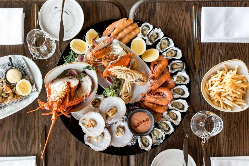 ilustrasi kepiting rebus (delicious.com.au)