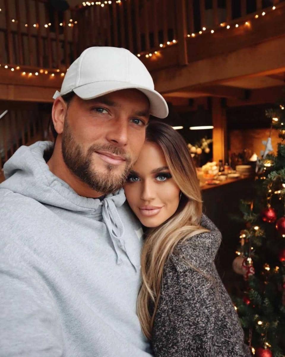 Lottie Tomlinson dan kekasih (instagram.com/mrlewusburton)