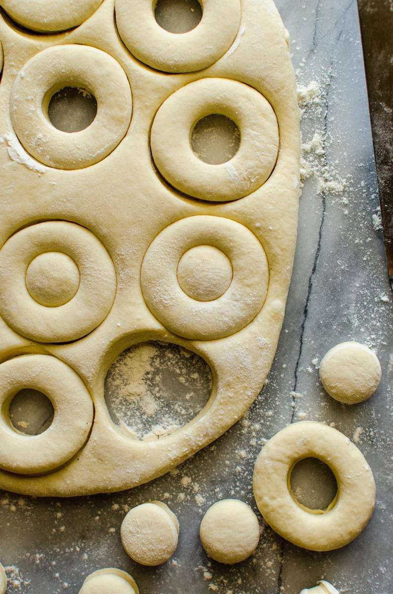 ilustrasi membentuk donat (theflavourbender.com)
