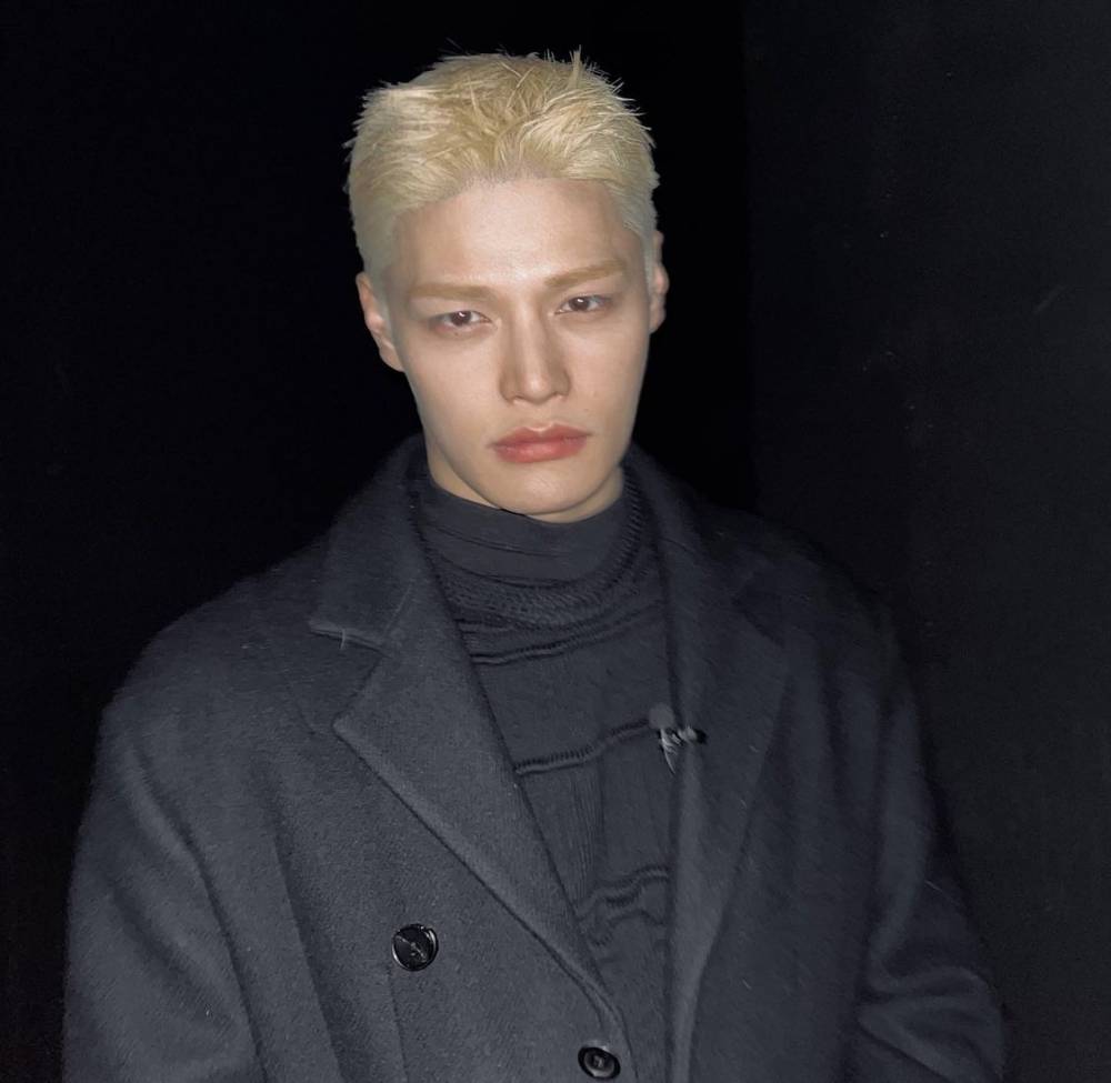 Jung Hyuk (instagram.com/artistboy_)