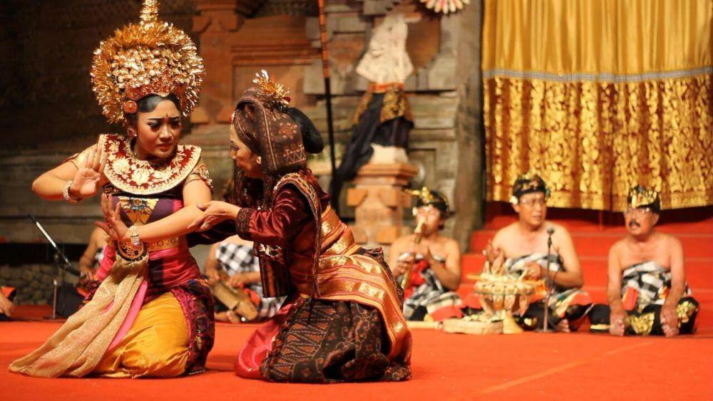 Kesenian Cakepung. (www.disbud.karangasemkab.go.id)