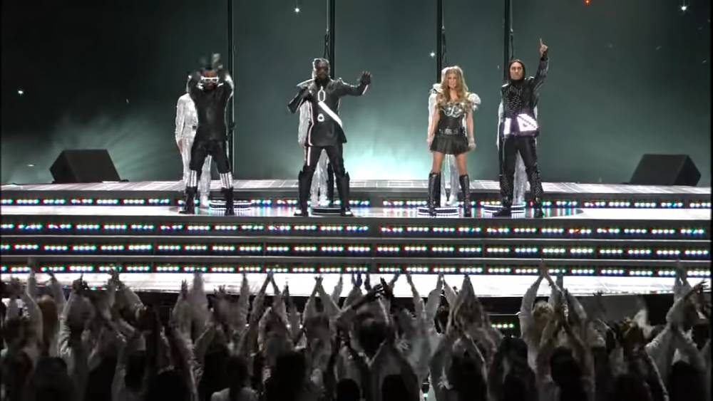Super Bowl Halftime Show 2011 (youtube.com/BBellidos)