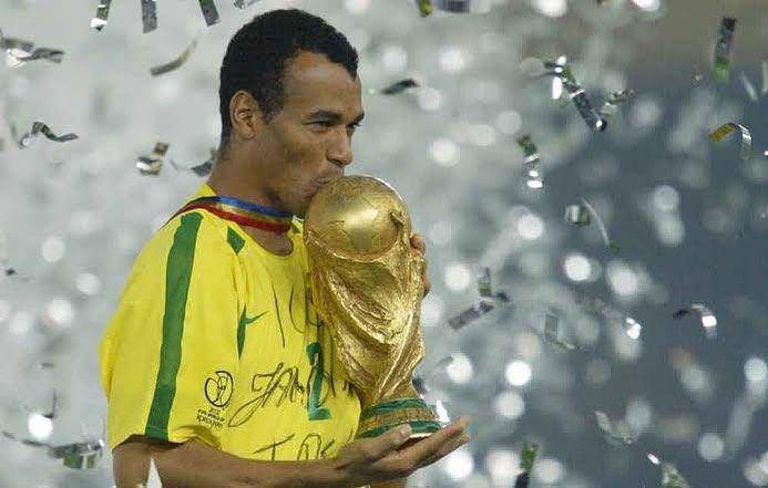 Cafu (instagram.com/cafu2)