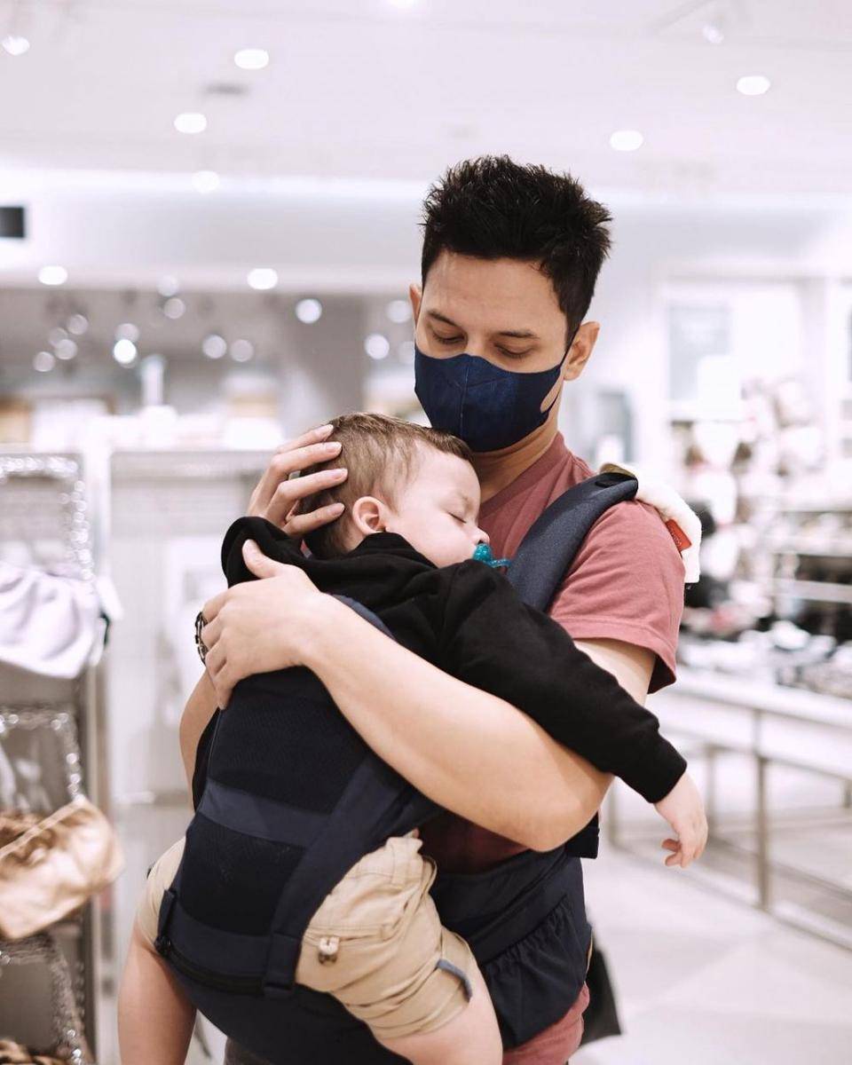 Lucky Perdana dan buah hati (instagram.com/lidibrugman)