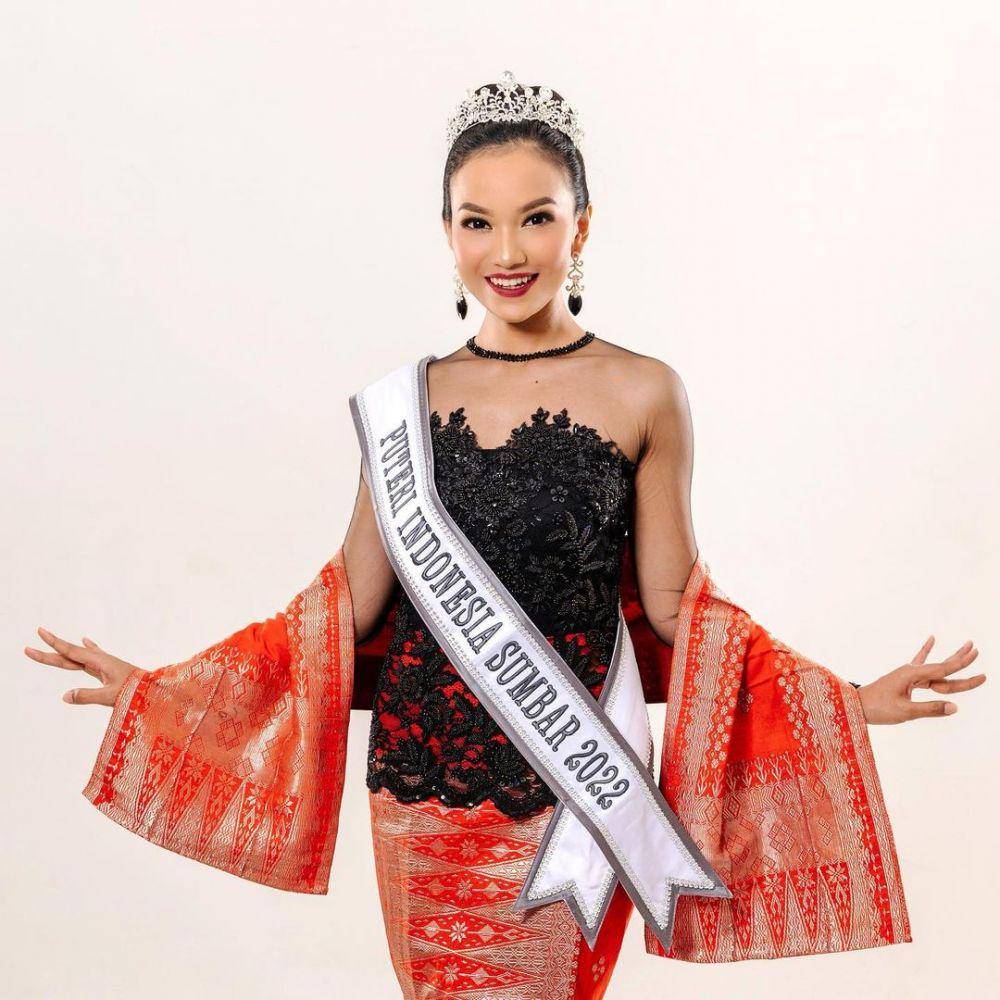 Finalis Puteri Indonesia 2022 (Instagram.com/vieralovienta)