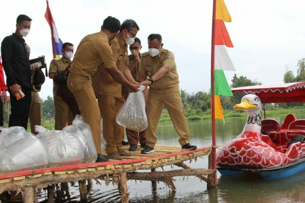 Warga Desa Negara Ratu, Kecamatan Natar, Kabupaten Lampung Selatan kembangkan potensi wisata embung Way Ratu. (Dok Pemkab Lampung Selatan).