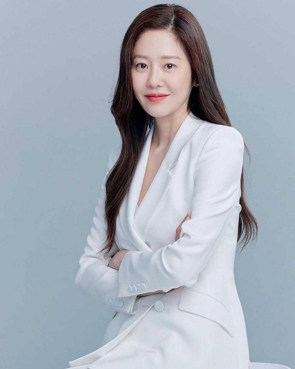 Go Hyun Jung (instagram.com/iokcompany)