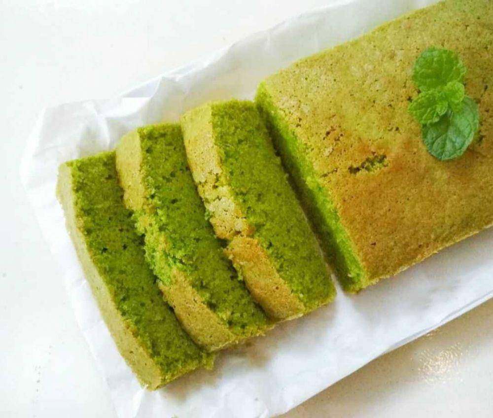 cake bayam (instagram.com/laila_umi)