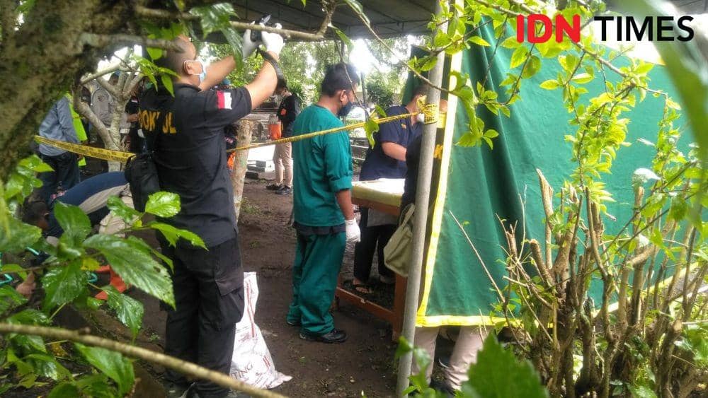 Polisi Bongkar Makam Bayi Misterius di Canden Bantul