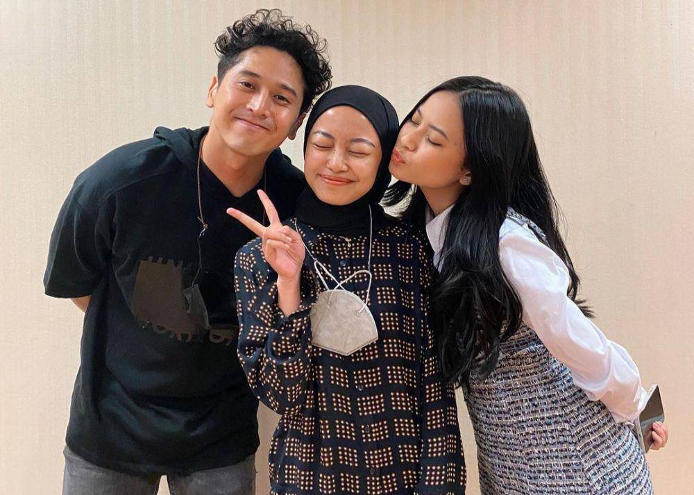 cuplikan penampilan Hanggini dan Roy Sungkono di Geez and Ann the Series (dok. MVP Entertainment/Geez and Ann the Series)