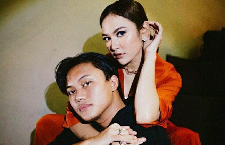 10 Potret Artis Indonesia Rayakan Hari Valentine, Ada Pasangan Baru!
