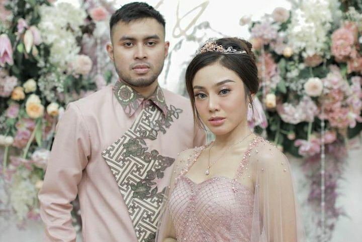 10 Potret Pre Wedding Selebgram dan Tiktokers Tasya Revina dan Arjuna