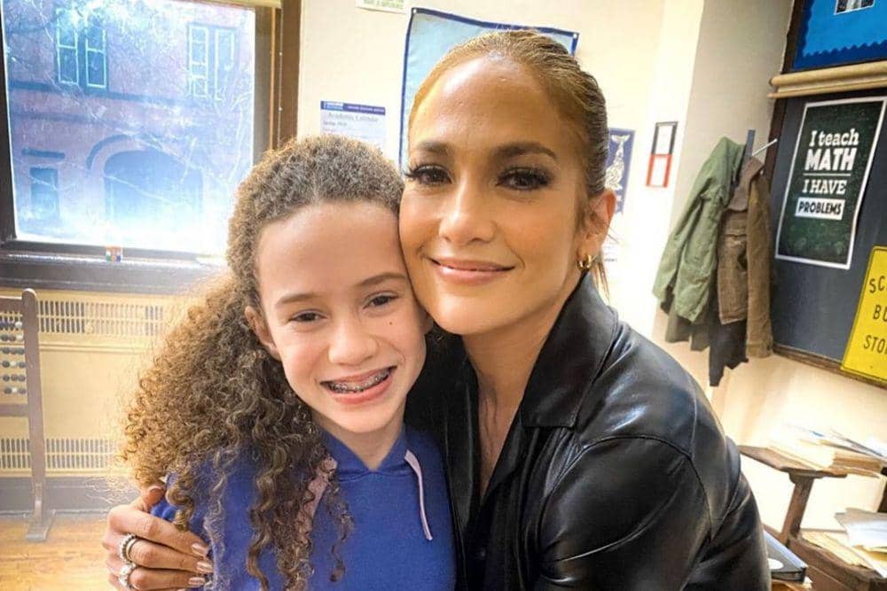 10 Potret Chloe Coleman, 'Putri Sambung' J.Lo di Film Marry Me
