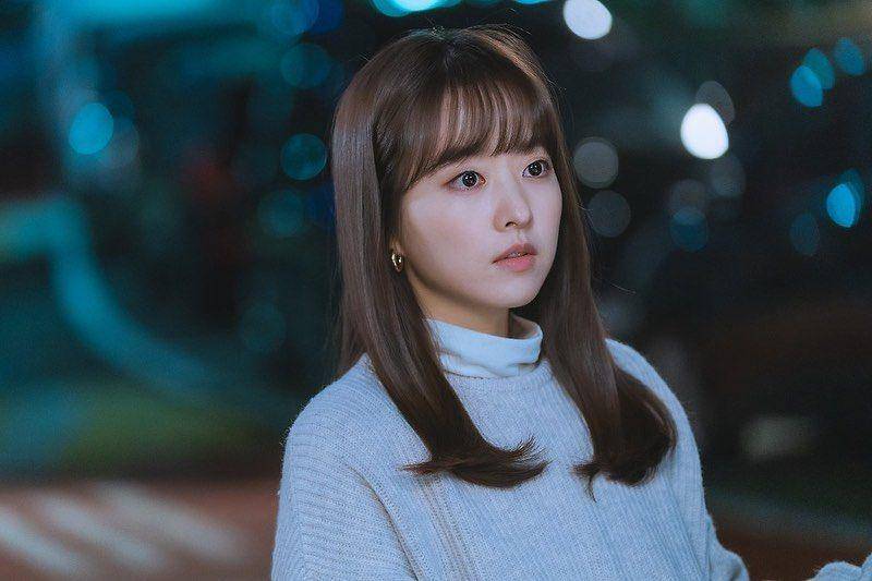 Park Bo Young (instagram.com/bhent_official)
