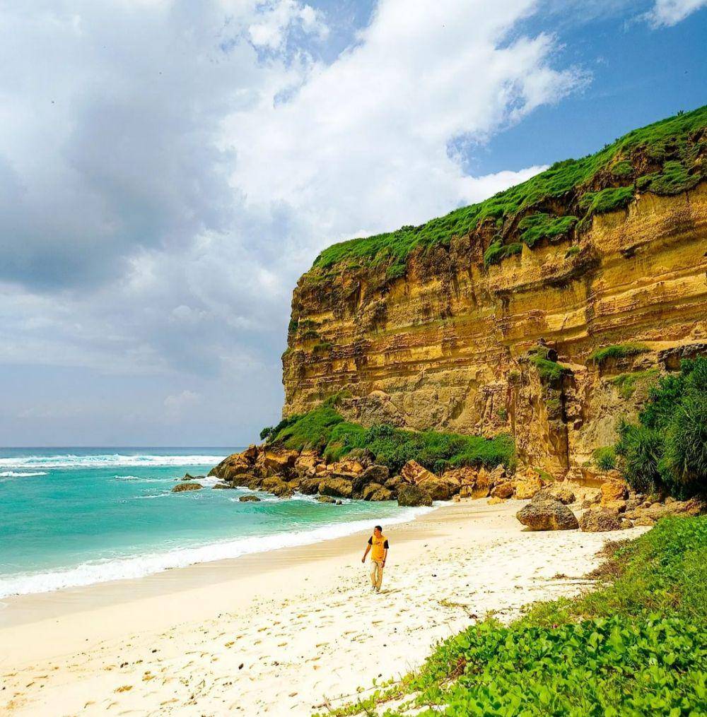 Pantai Kura-kura Lombok (instagram.com/samuel_adi1407)