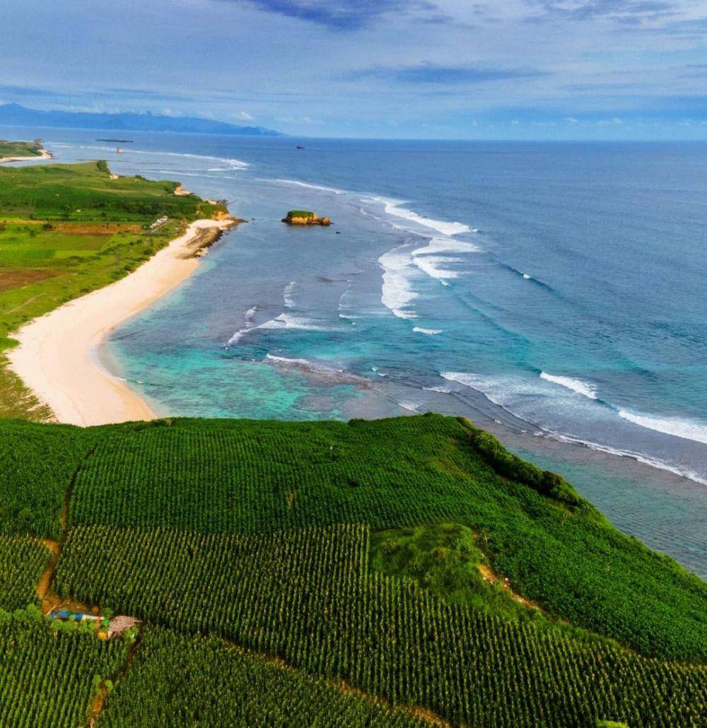 Pantai Kura-kura Lombok (instagram.com/siswanto2411)