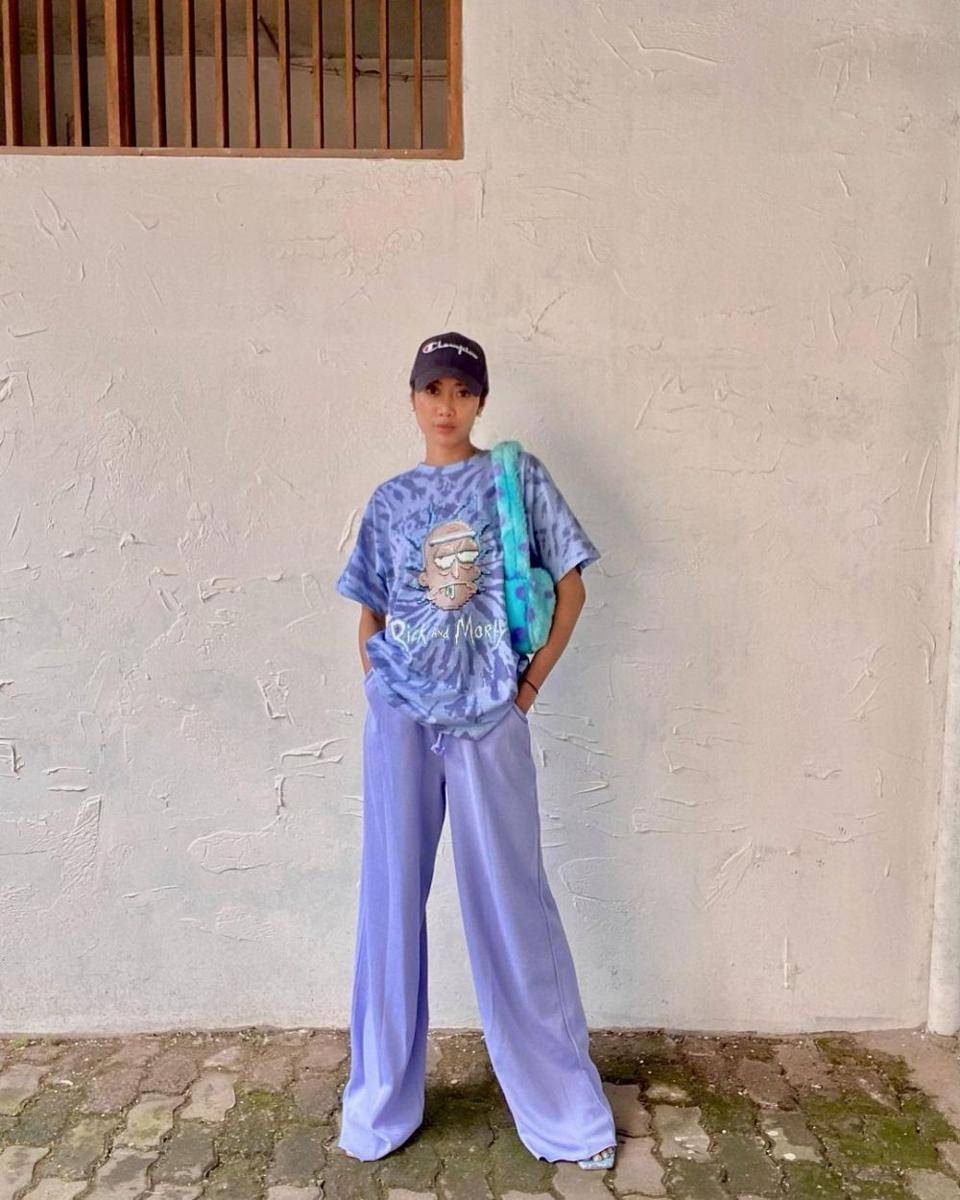 outfit ala Widi Vierratale (instagram.com/_widikiwidi_)