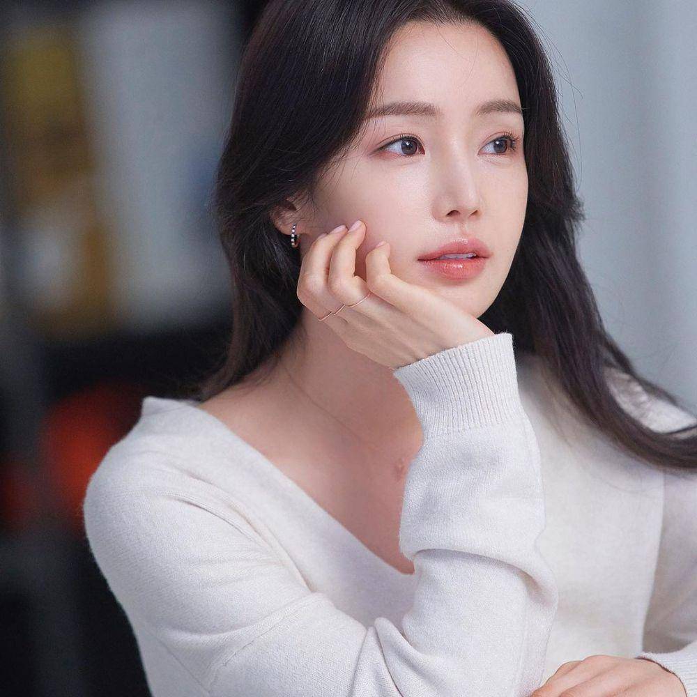 Nam Gyu Ri (instagram.com/nam_gyuri)