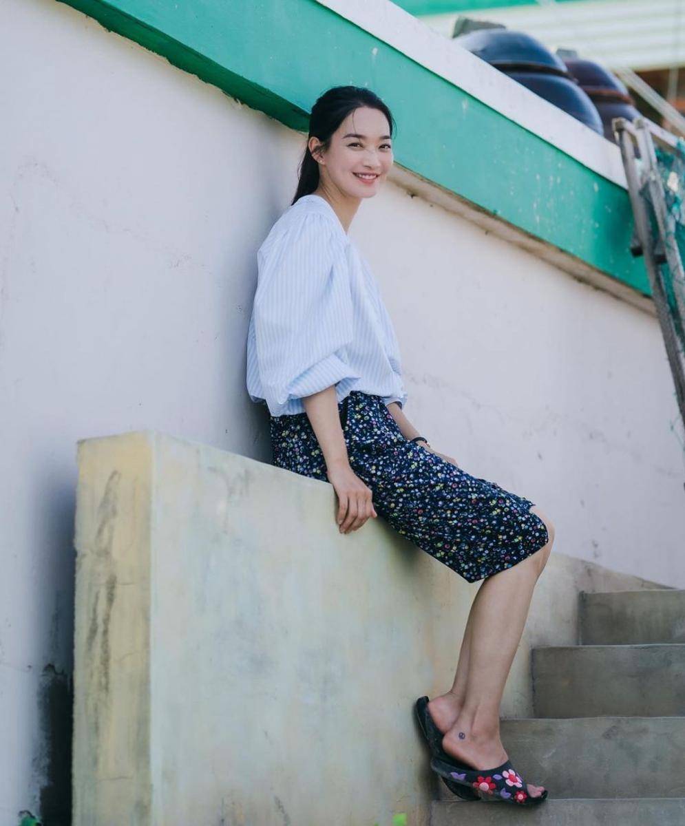 Shin Min Ah (instagram.com/illusomina)