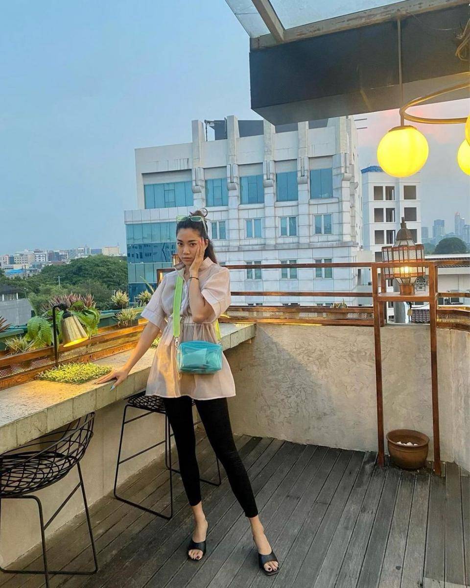 outfit ala Widi Vierratale (instagram.com/_widikidiw_)