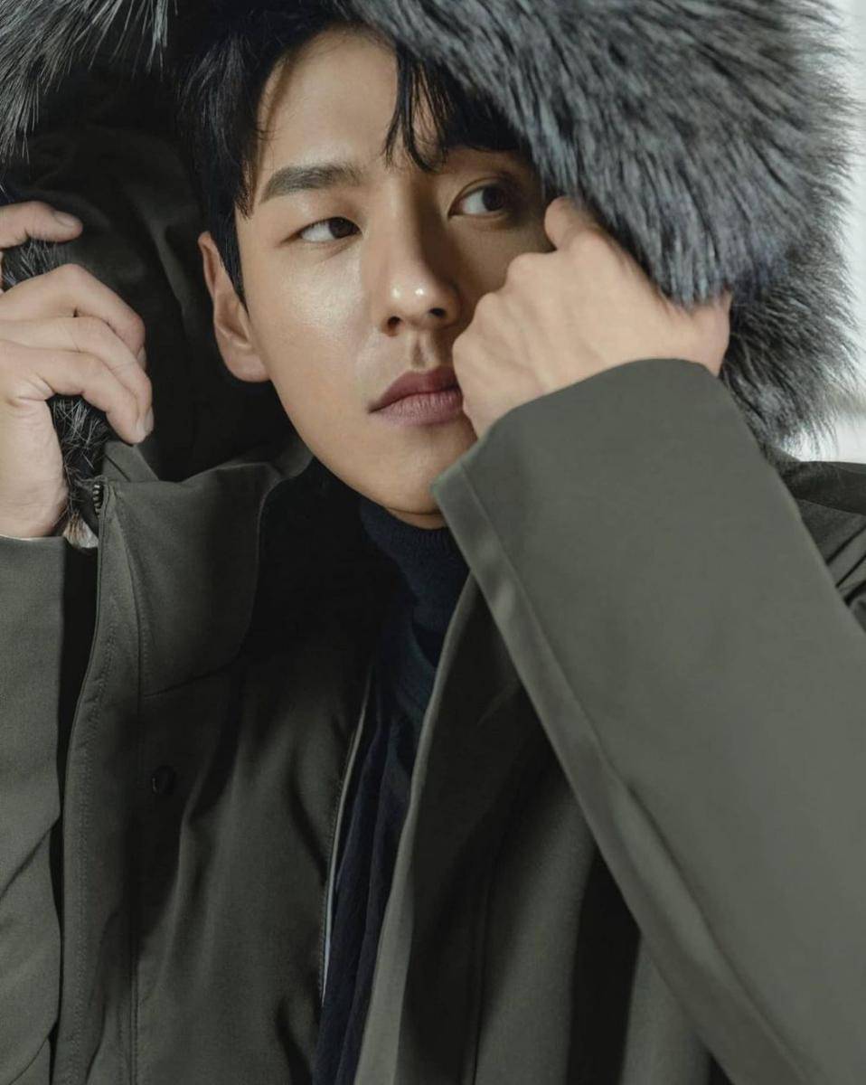 Kwak Si Yang (instagram.com/siyang87k)