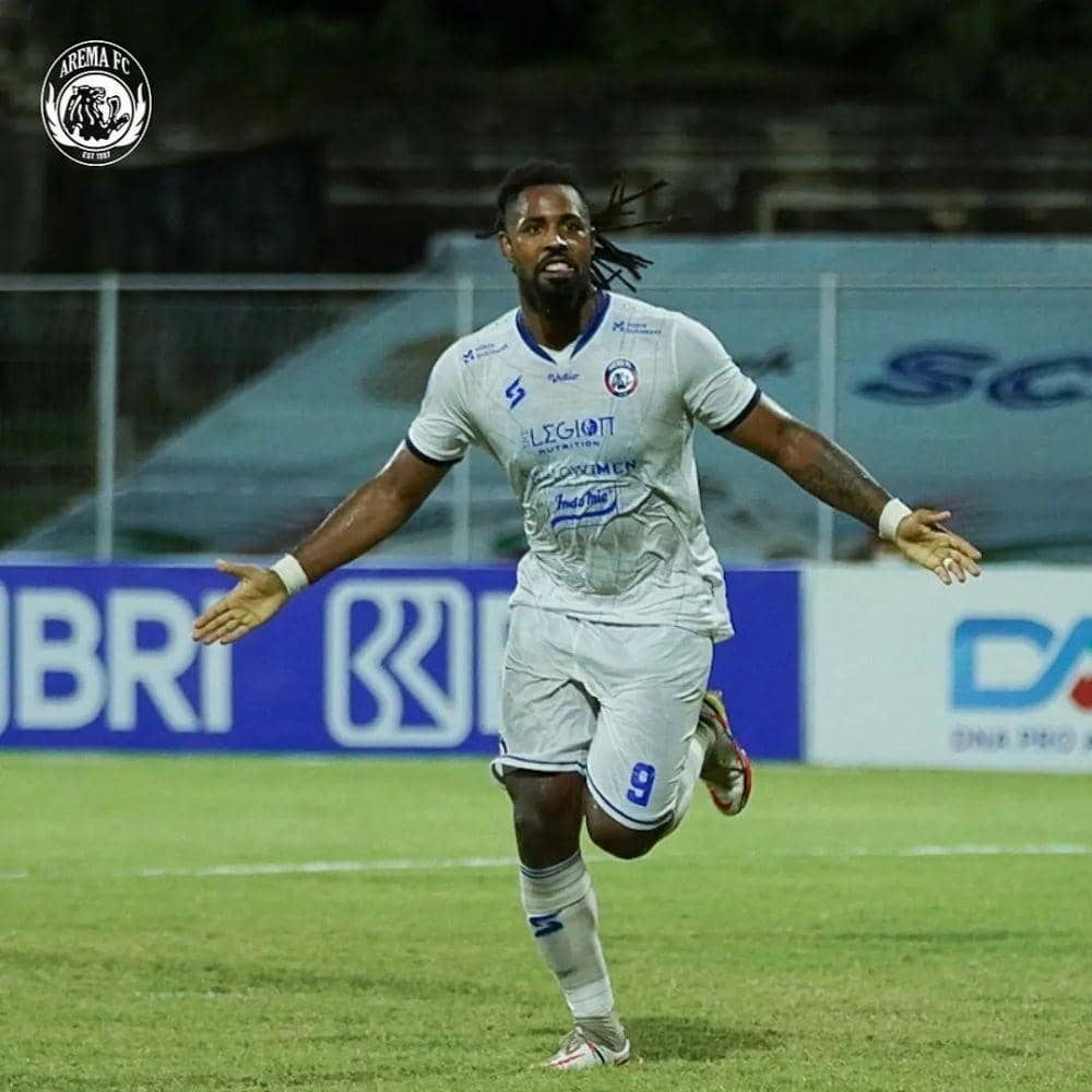 Menang Lagi, Arema FC Persembahkan untuk Aremania