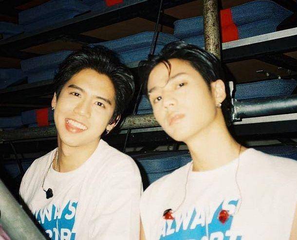 Sing Harit dan Bank Thiti (instagram.com/ssingss)