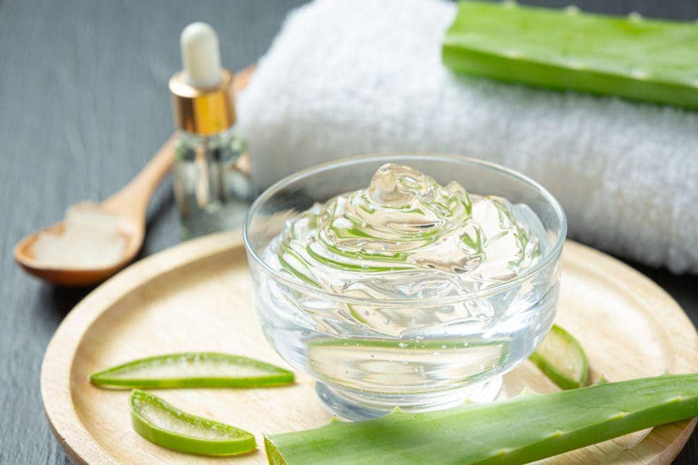 gel aloe vera (freepik.com/jcomp)