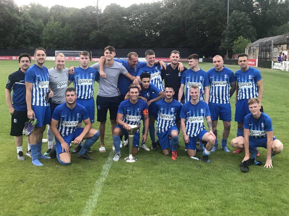 potret skuad Hallam FC (twitter.com/HallamFC1860)