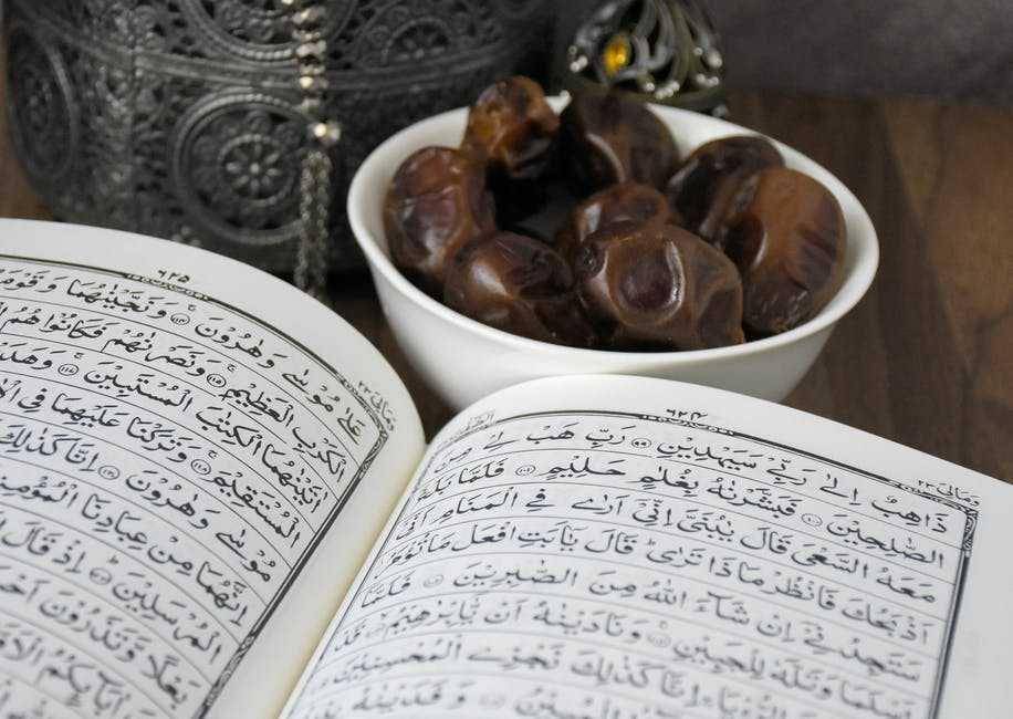 ilustrasi Al-Qur'an (pexels.com/khats cassim)