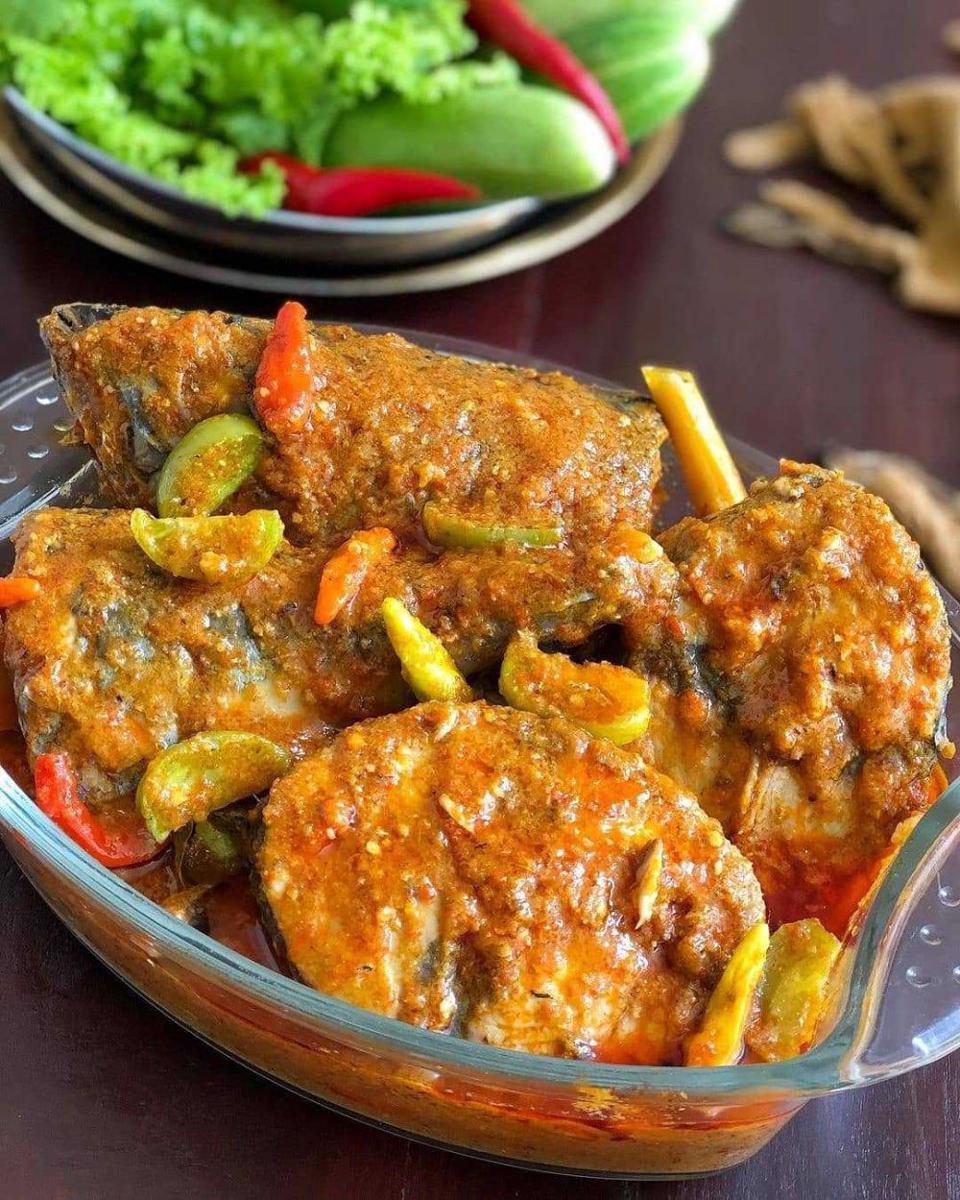 5 Sajian Ikan dengan Sensasi Asam Pedas khas Indonesia, Bikin Kalap!