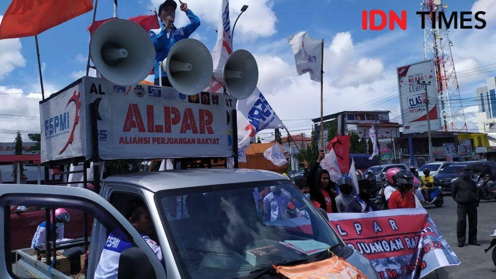 Buruh di Makassar demo kantor BPJS Ketenagakerjaan. IDN Times/Sahrul Ramadan