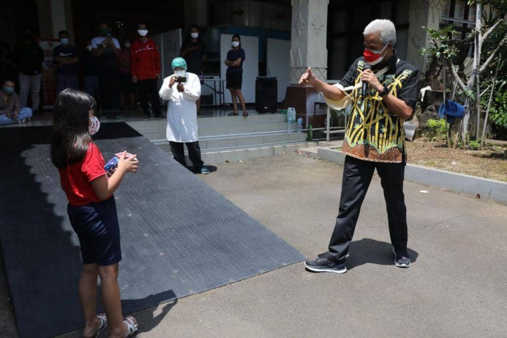 Seorang anak kecil juga ikut diisolasi di Rumdin Walikota Semarang. (IDN Times/Humas Pemprov Jateng)
