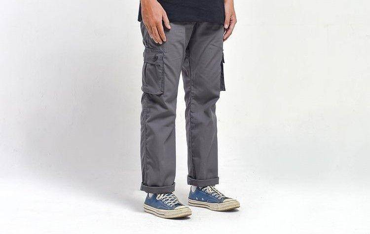 Celana kargo pria (instagram.com/hammerstoutdenim)